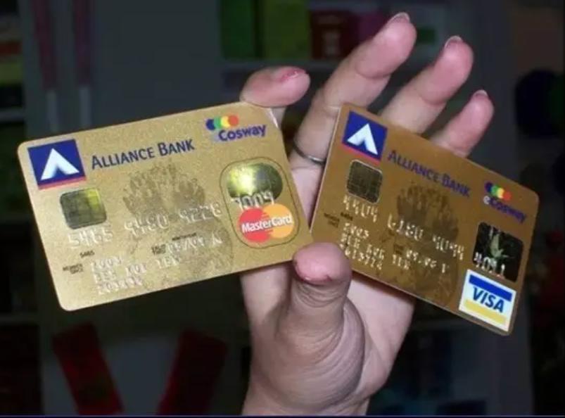 中国移动(00941)公布2025年中期业绩，股东应占利润达842.35亿元，同比增长5.03%