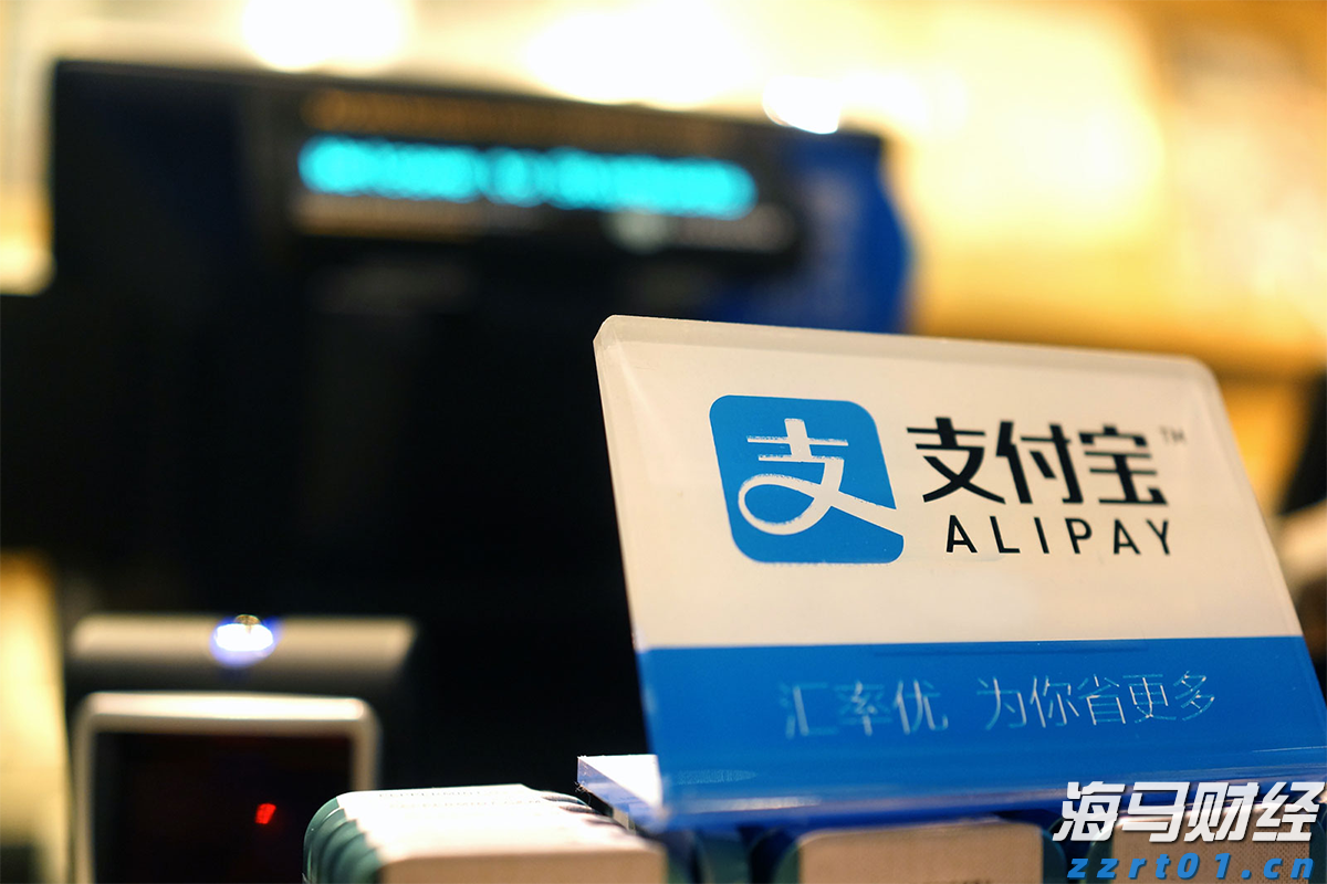 AI竞赛成本高昂！CoreWeave(CRWV.US)第二季度亏损加剧，第三季度指引不佳